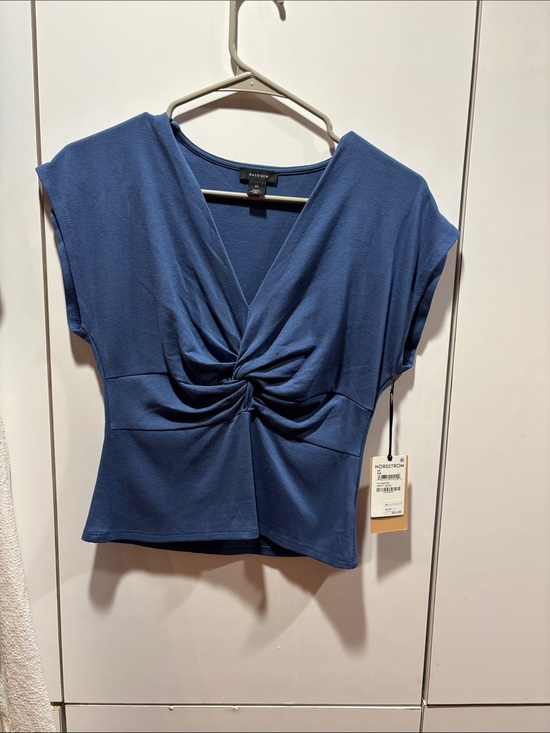 Halogen Tops - Halogen Twist-Front V-Neck Top in Blue NWT SIZE XS